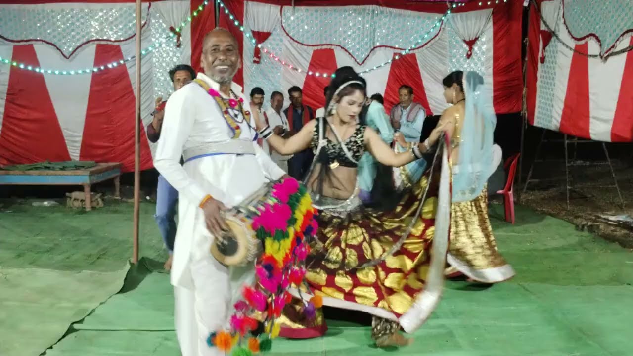 Desi Bundelkhandi Rai || हरिशंकर ठाकुर की देशी राई || अरे डर लग राए पिया बेई बानर फिर से आएं  deori