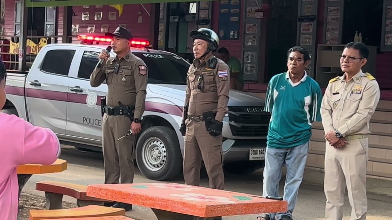 ซ้อมแผนเผชิญเหตุกรณี “คนร้ายถืออาวุธมีดจับนักเรียนเป็นตัวประกัน”ณ โรงเรียนวัดน้ำรัก (ประชาน้ำรัก)