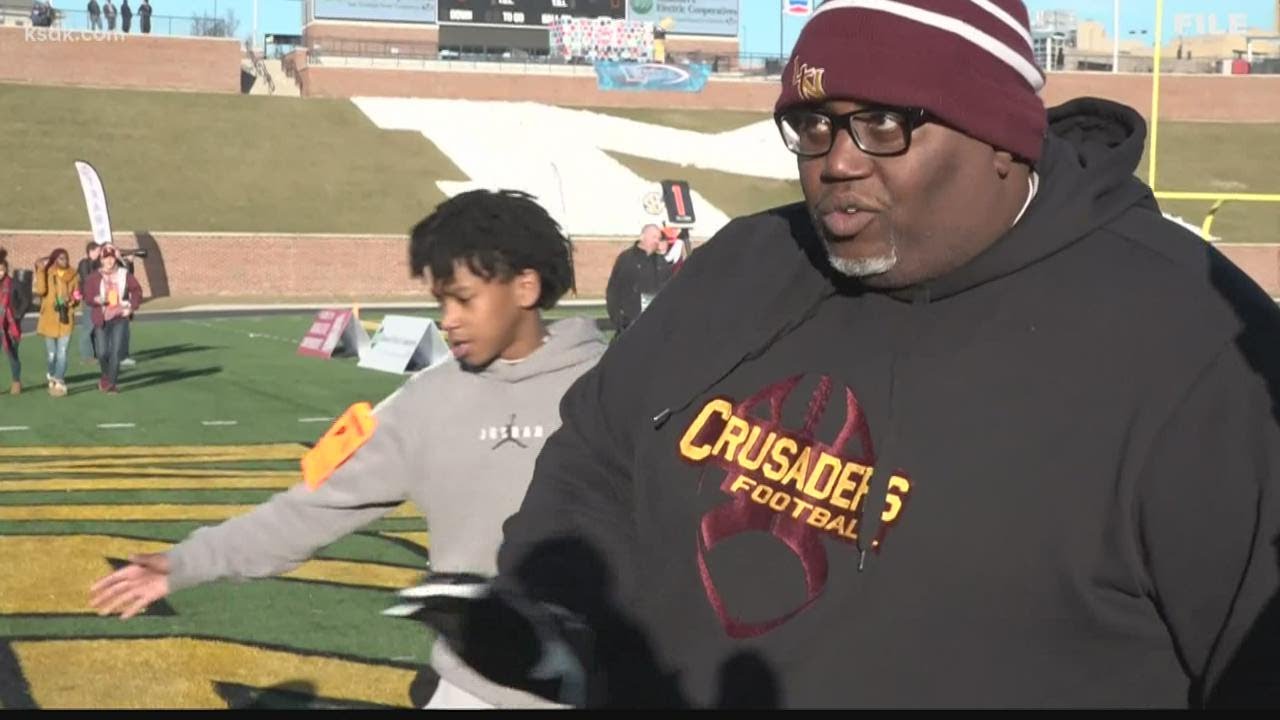 Carl Reed named next football coach at De Smet Jesuit YouTube