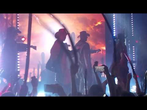 Mozgi Бармен BIGSHOW Братишка бармен От всех проблем спасает бармен