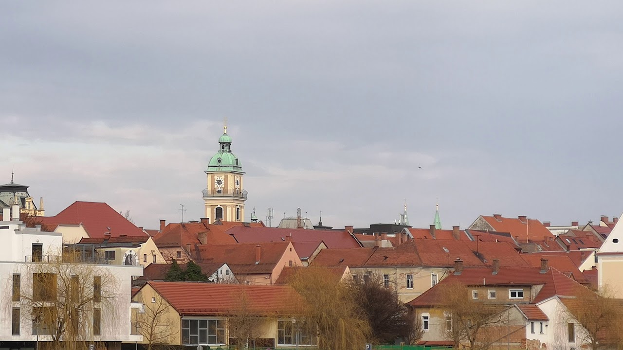 Zvonjenje v baziliki Matere Usmiljenja v Mariboru