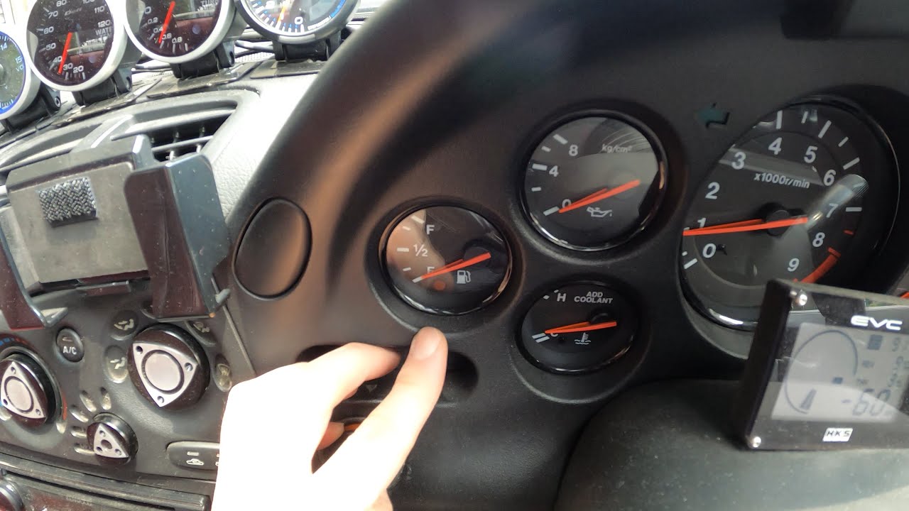 RX-7 FD3S 燃料警告灯が点灯する瞬間 レストアガレージ#0-番外 - YouTube