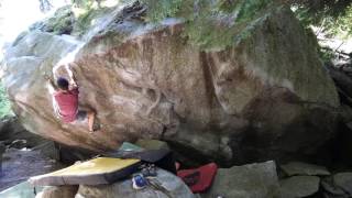 Squamish Bouldering: Golden Boy (V7)