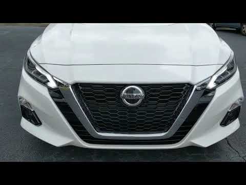 2020-nissan-altima-deland-nissan-c118135