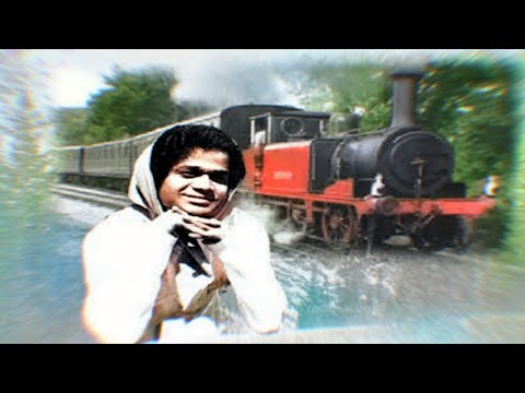 🚂 A Rare video of Bhagawan boarding the train