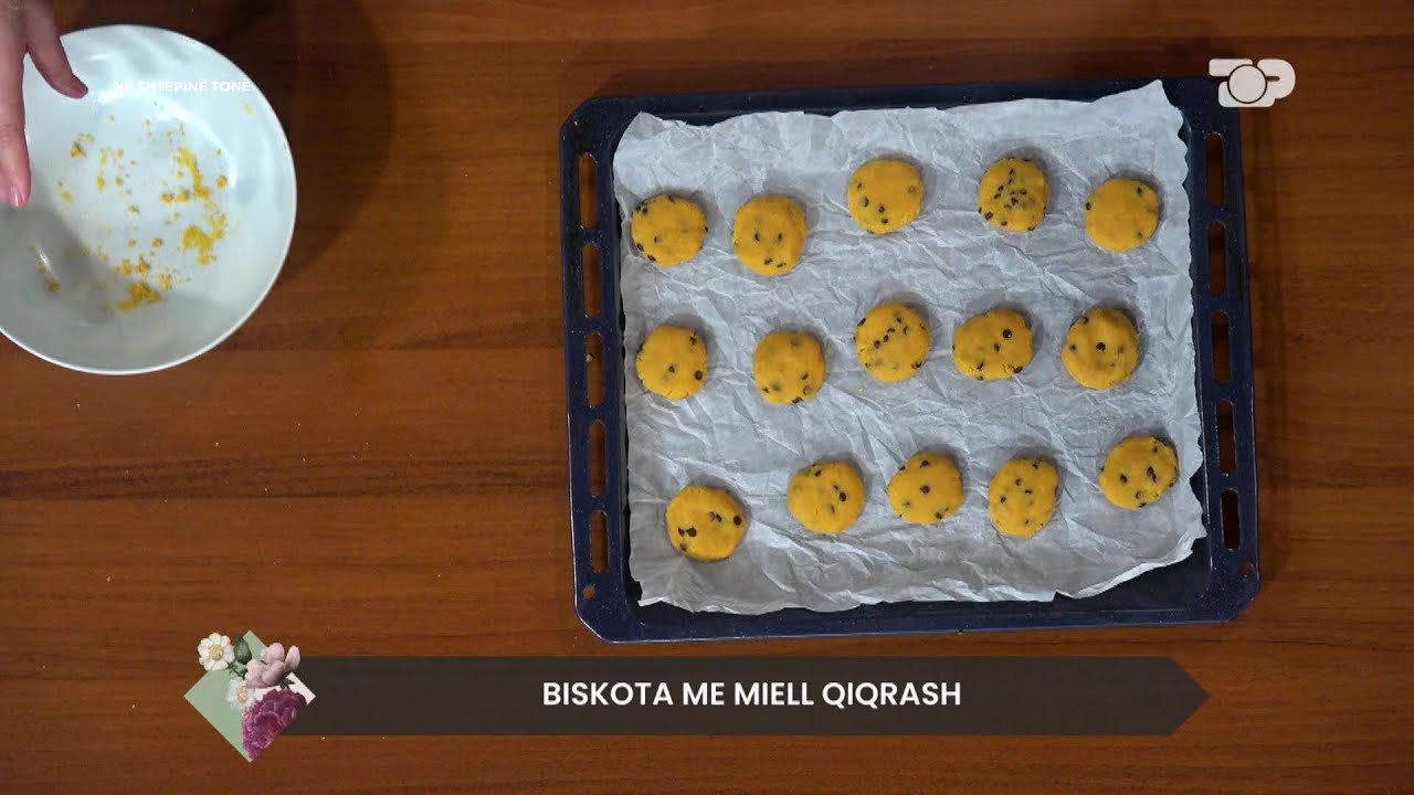 Biskota me miell qiqrash - Në Shtëpinë Tonë