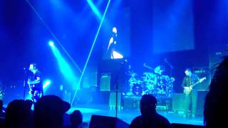 Godsmack @ Nokia Theatre 11-4-10 "Straight Out Of Line" in Hi-Def from Front Pit section