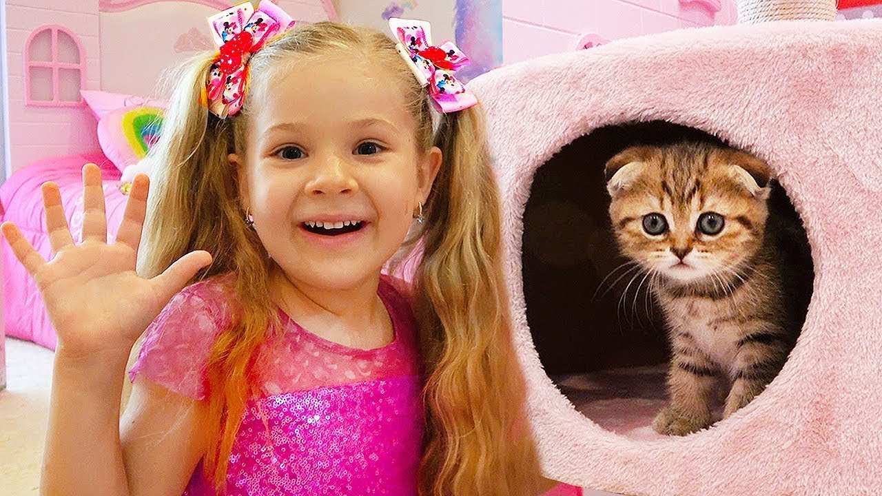 Диана и Рома нашли котёнка 