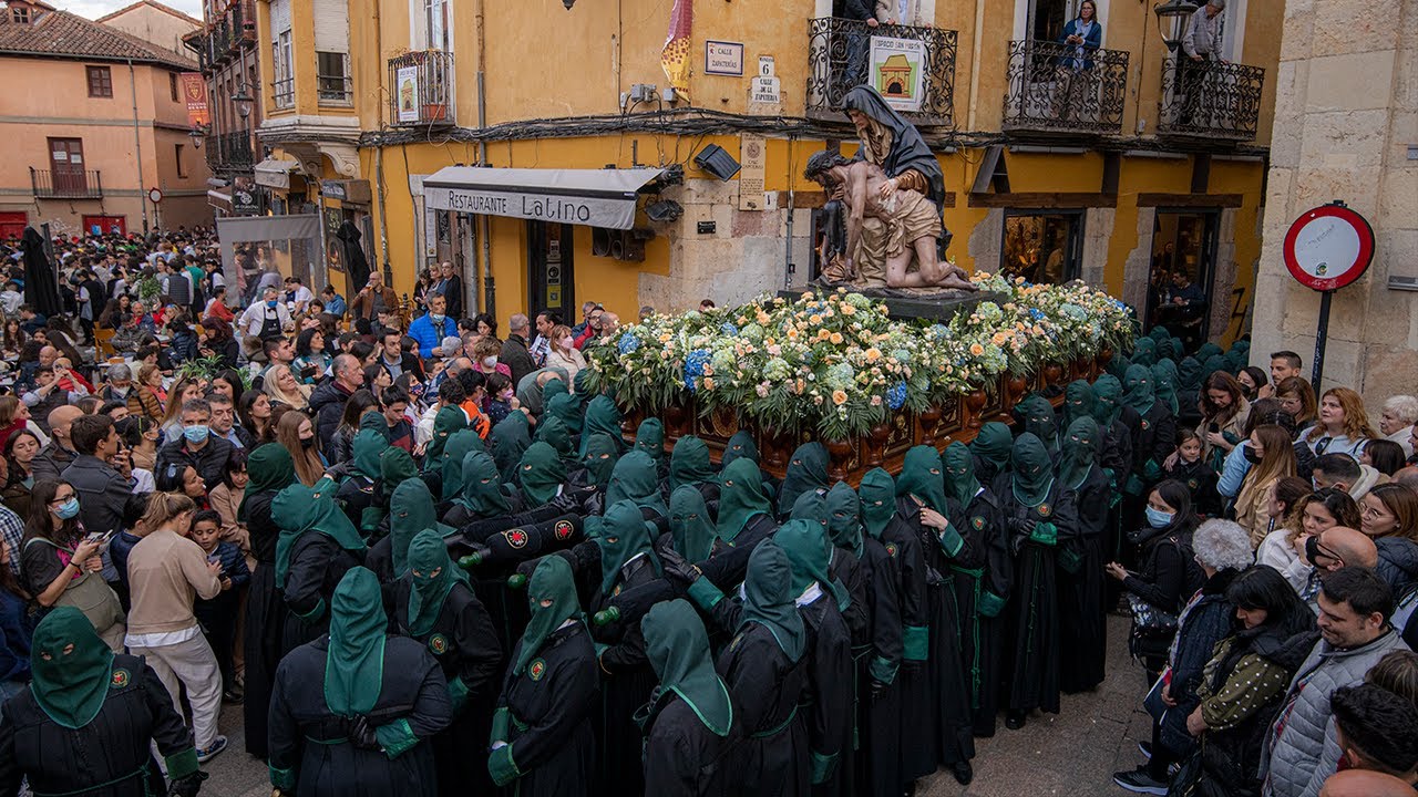 [HD] PROCESIÓN MARIA AL PIE DE LA CRUZ, CAMINO DE LA ESPERANZA 2022.VIRGEN DEL CAMINO.#acordesdeleón