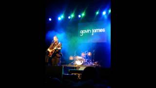 Video voorbeeld van "Gavin James - Magic (Cover)"