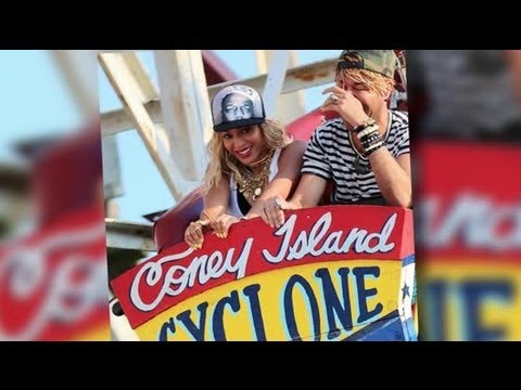 Beyoncé Has a Dance Off at Coney Island Video Shoot - Splash News