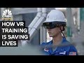 Why Microsoft Uses Virtual Reality Headsets To Train Workers