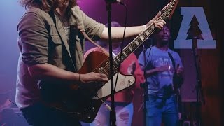 Welshly Arms - Legendary - Shows From Schubas Resimi