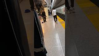What’s wrong with Toronto 😭! Fight in the TTC station. #toronto #fight #ttc