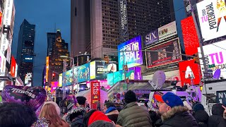 “Nuanpainy”is live!  New Year’s Eve Times Square 2024 #nuanpainy #usa #newyear