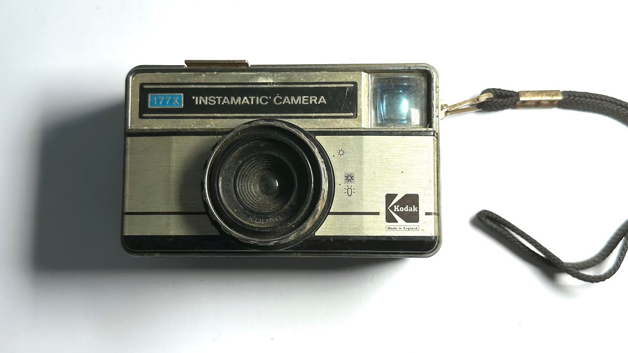 フィルムカメラ Kodak Instamatic camera 177x Kodak 177x instamatic camera - YouTube
