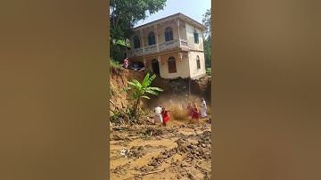 Landslide Destroyed the House 🚨 #disaster #landslide #shortvideo