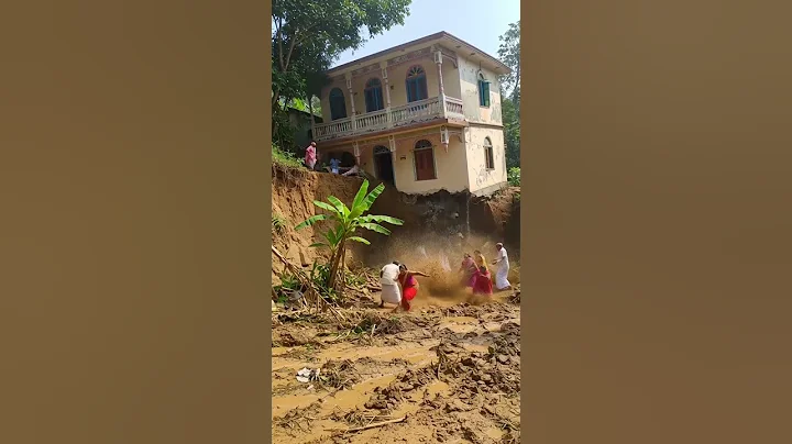 Landslide Destroyed the House 🚨 #disaster #landslide #shortvideo