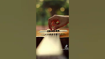 موسيقى جيتار حزينه 