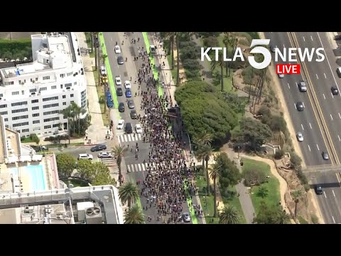 Protests, unrest continues in Los Angeles over George Floyd killing | KTLA 5 News