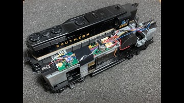 Walthers Proto GP30 DCC-Sound Speaker Upgrade Comparison by Scale Sound Systems