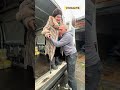 Привезли бабусю з Куп'янську і вивантажуємо.