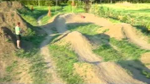 Axial Exo bash Slowmotion