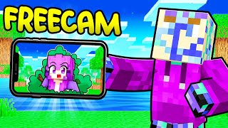 Using FREECAM to CHEAT Hide \& Seek in Minecraft!
