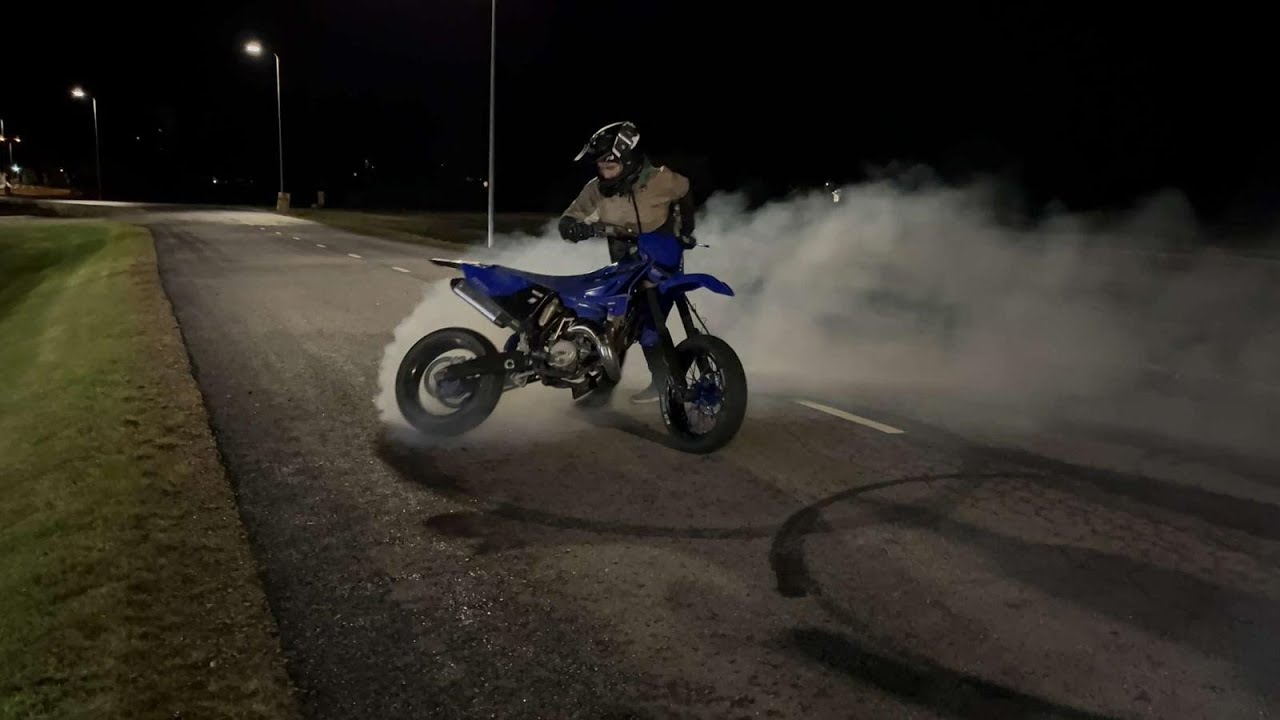Yamaha Yz 125 Smoto Projekti // 100KMH YMPÄRI?! + Muita Klippejä