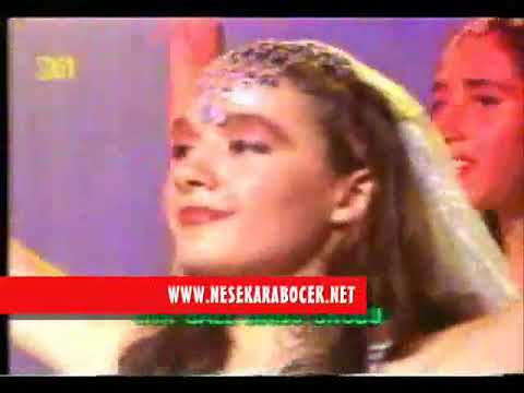 مطربة تركية تغني يا ريم وادي التقيف