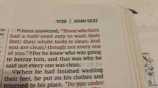 Bible Reading,  Jesus washes His  disciples 's feet,   John 13:1-17 (niv)