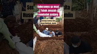 Tubuh Jenazah Mendadak Panjang Dosa Apakuburan shorts