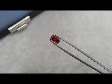 Orange-red tourmaline in octagon cut 3.22 ct, Africa Video  № 1