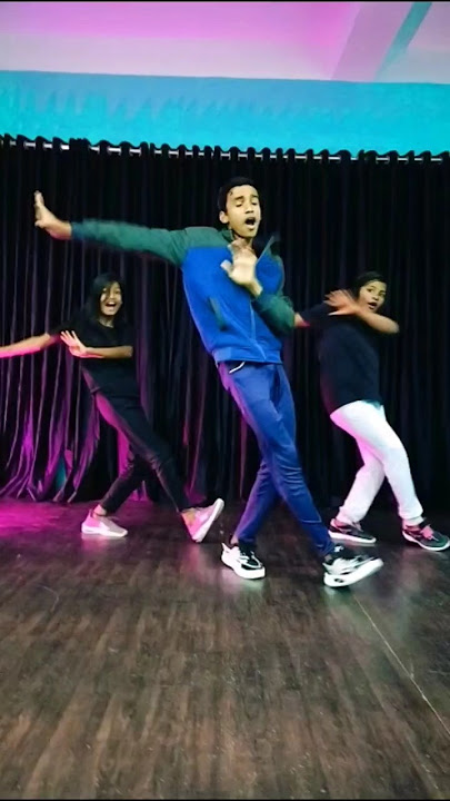 Chalo hi Kamal Chal 🕺#shorts #viral #nagpurishorts #trending #youtubeshorts #rkravidancestudio