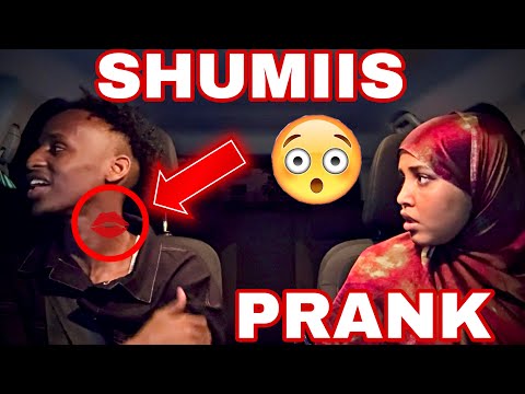 PRANK GABAR AYA ISO SHUMISAY MIMI OO GACAN II QADAY MARKII UGU HOREYSAY ABID OMG