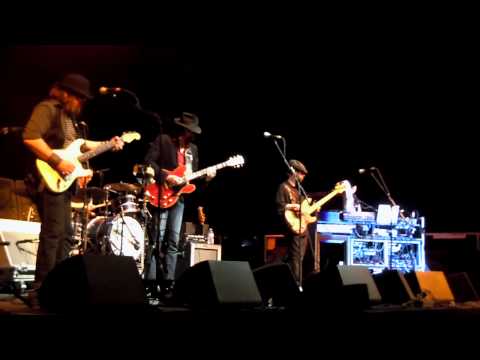 Leon Russell "Amazing Grace" @ Stagecoach Festival...