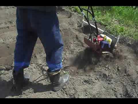 Мототяпка Землячок,нарезка борозд под картофель,как это работает - YouTube