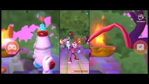 Crash on the run gameplay: Facing The Noid