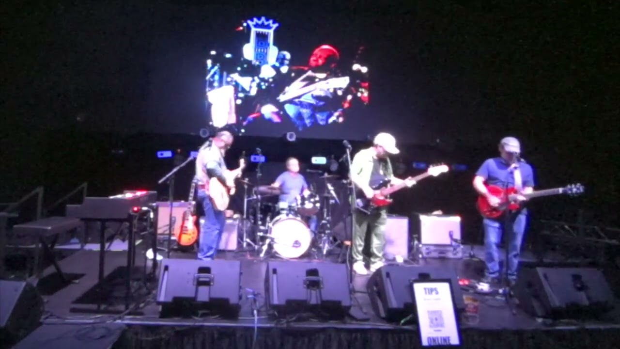 Rocking In The Free World, Michael Martinez, vocal