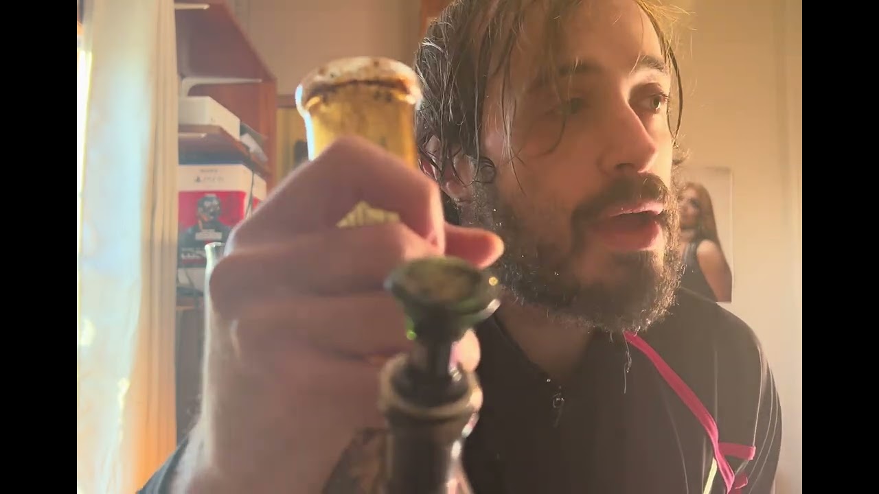 A new video I made of myself smoking medical weed i have a medical weed card for anxiety.💚💚💚💚💚💚