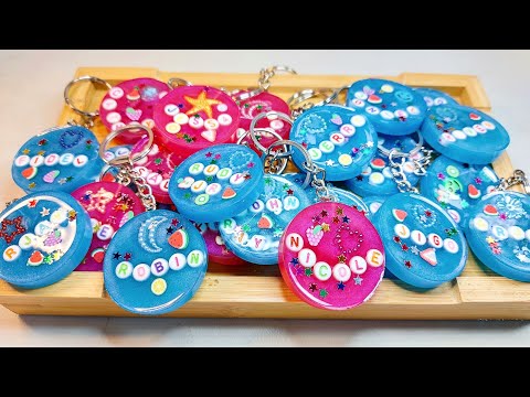 Crafting a Personalized DIY Keychain with Paper Collage and Resin ·  VickyMyersCreations