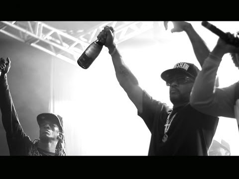 Ice Blue estourando champagne [Extra do documentário O Rap Pelo Rap]