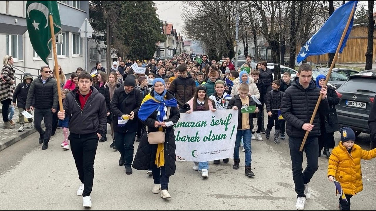 U susret ramazanu: Ramazanski Vozić u Srebreniku - Druženje, tradicija i iščekivanje najdražeg gosta