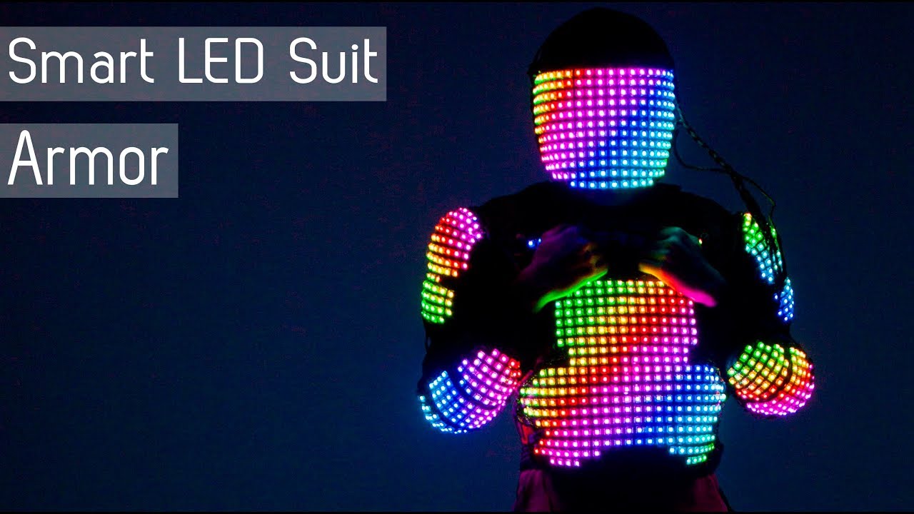 Each led. Светодиодная броня. Костюм со светодиодами. Одежда с led экраном. Человек из led display.