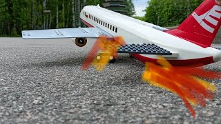 Lego plane crash for @supsnail  Russia 🇷🇺