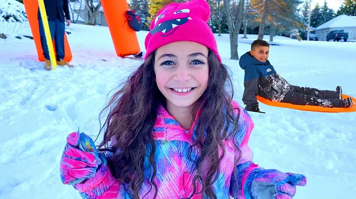 Heidi & Zidane स्नो स्लाइड की सवारी करते हैं | Story in hindi