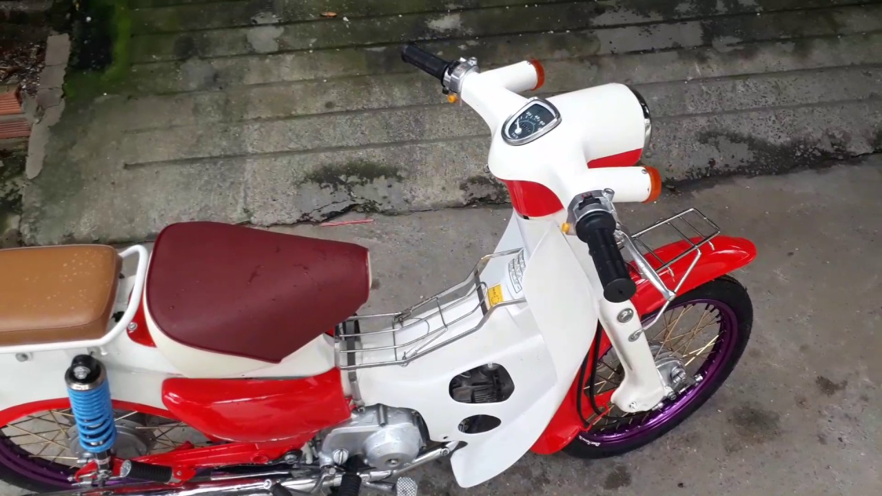 Honda Super Cub C70 Deluxe 24 năm tuổi giá 700 triệu đồng tại Việt Nam