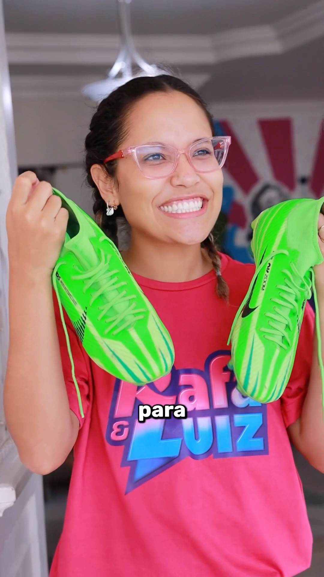 FIZ ISSO COM A CHUTEIRA PREFERIDA DELE! #shorts