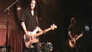 Stereo Villain Covering In The Middle