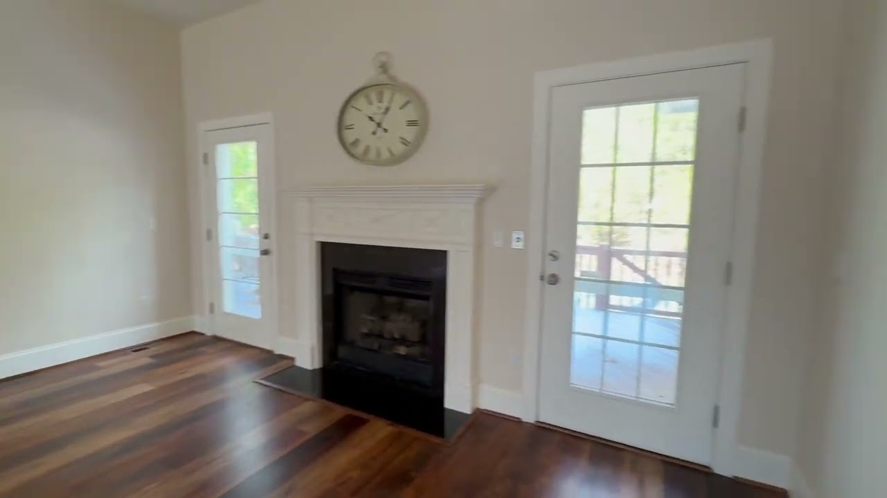 Mountain home in Hendersonville, NC for sale